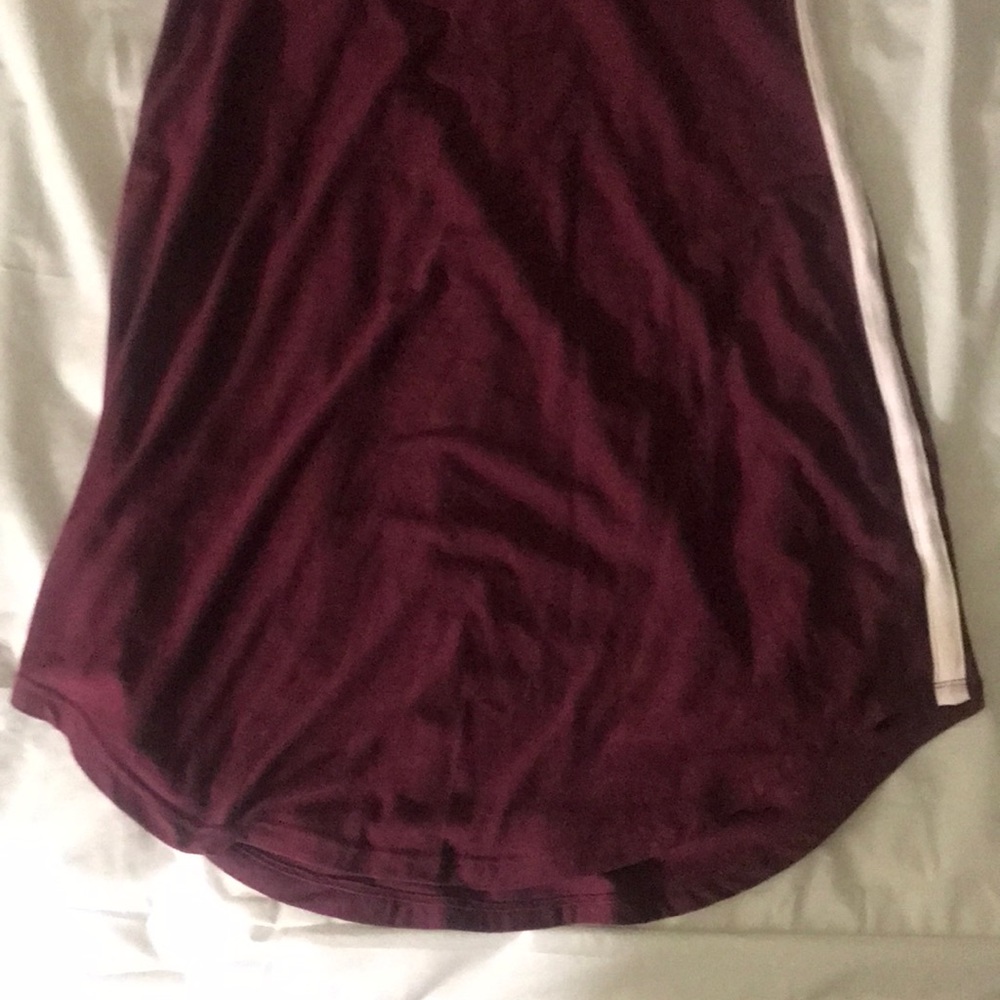 Red bodycon soft dress with hood - Picture 2 of 3